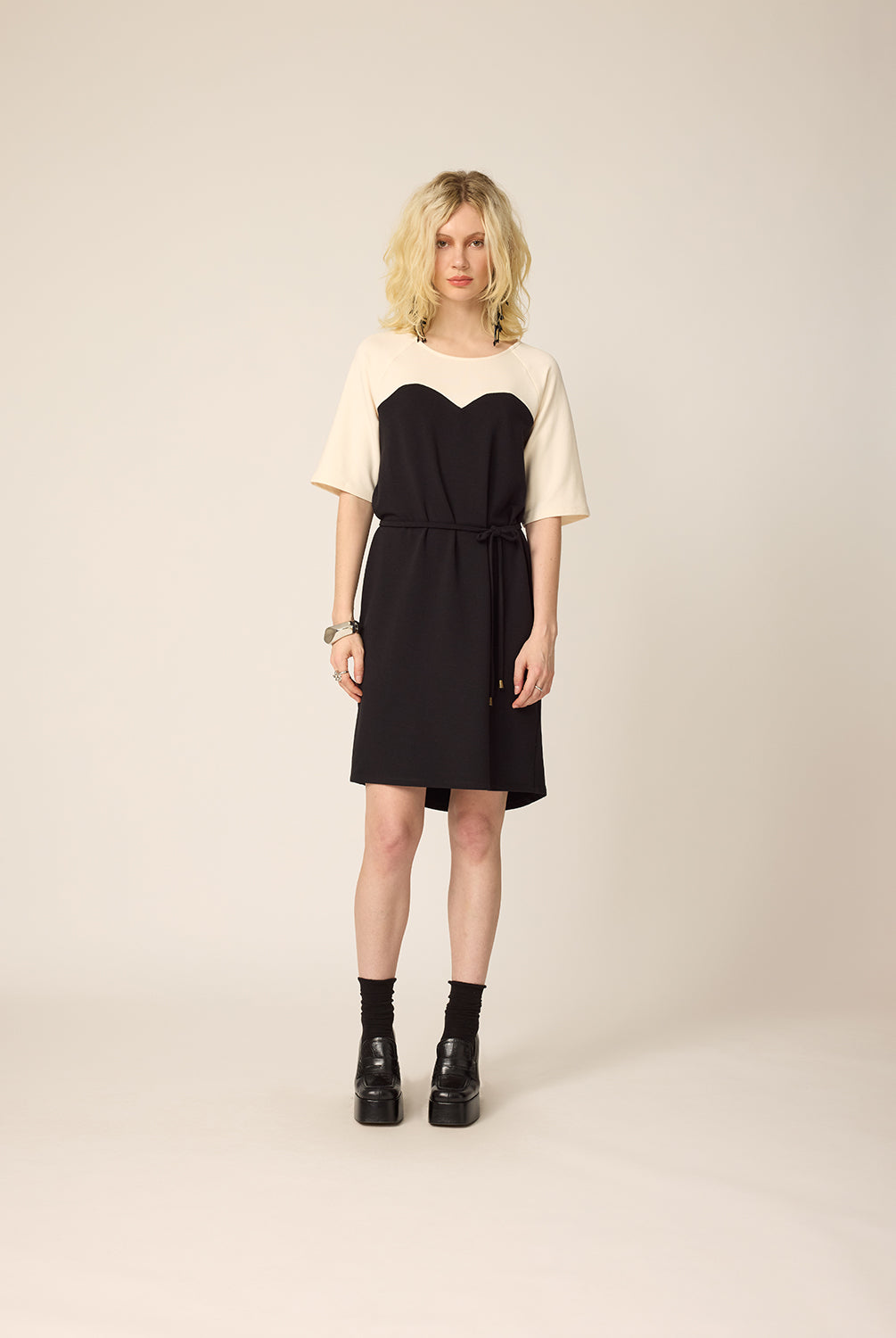 chlo-par-cokluch-robe-baria-noir-vanille-ah2627