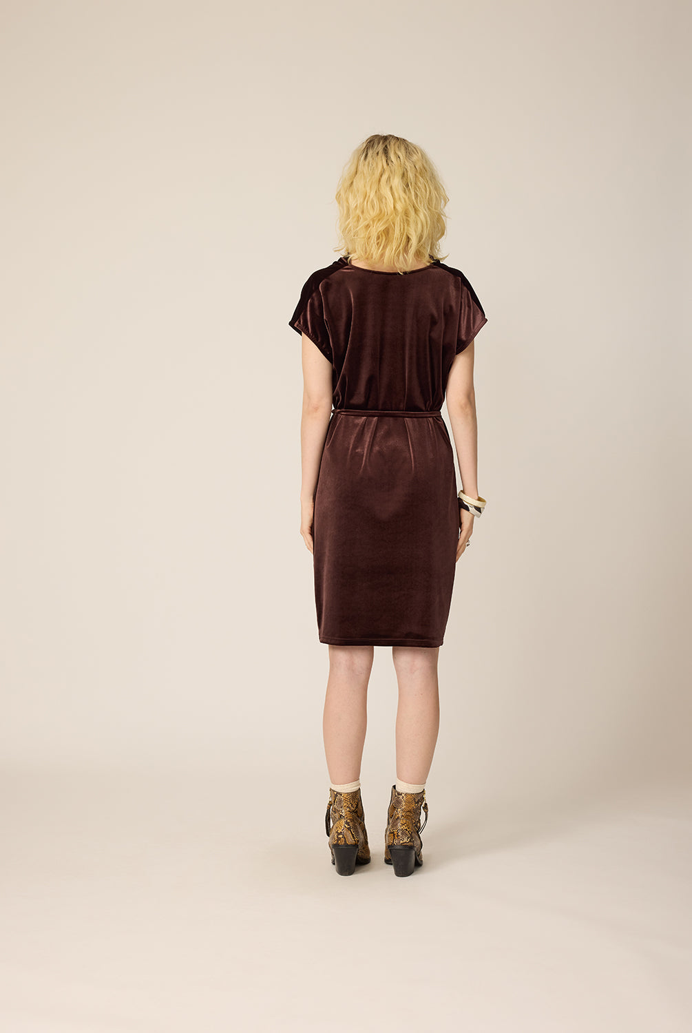 chlo-par-cokluch-robe-flea-espresso-ah2627-holiday