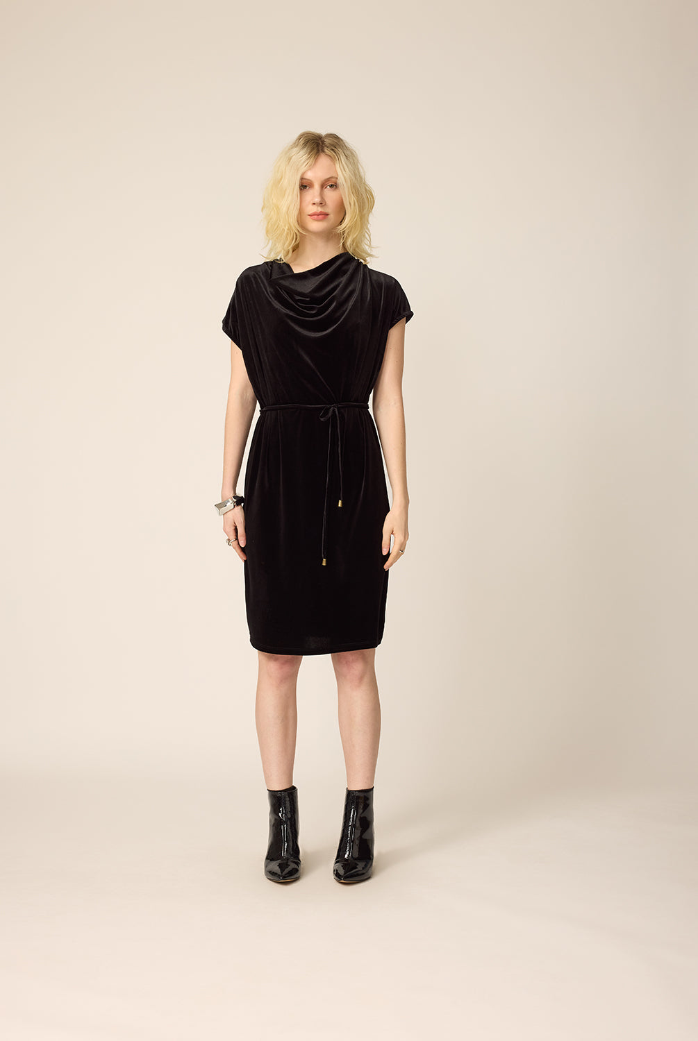 chlo-par-cokluch-robe-flea-noir-ah2627-holiday