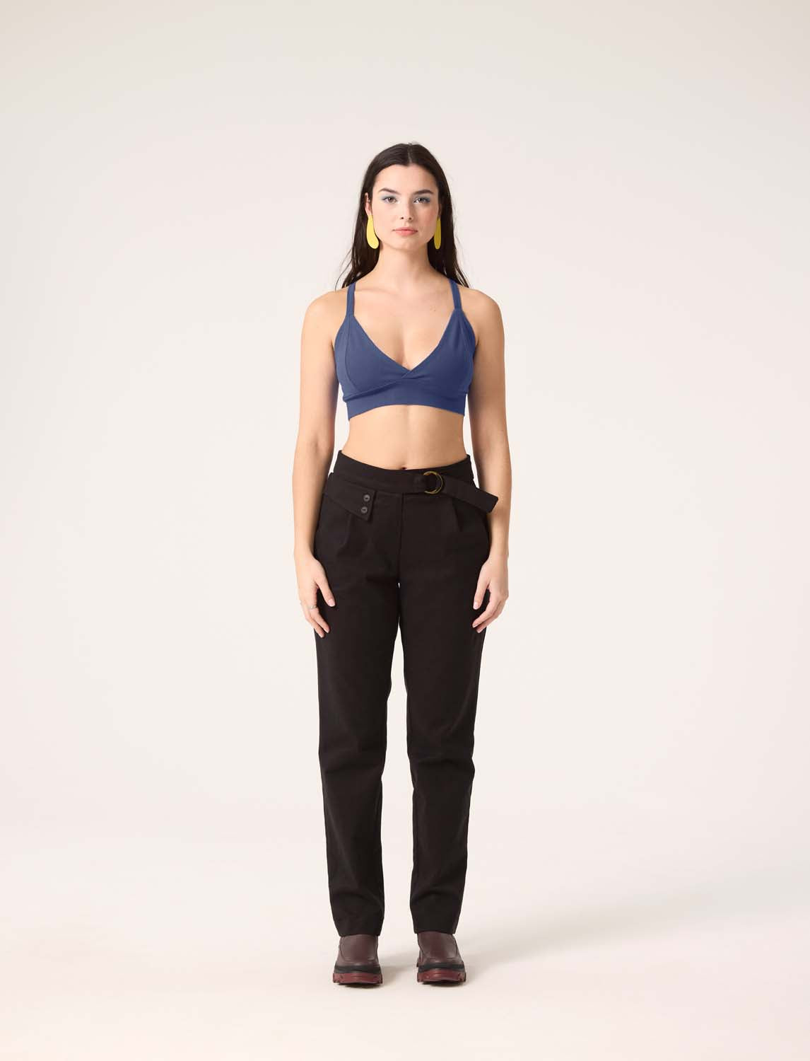 cokluch-haut-bralette-aulne-marine-pe26-pantalon-saules-noir-ah2425