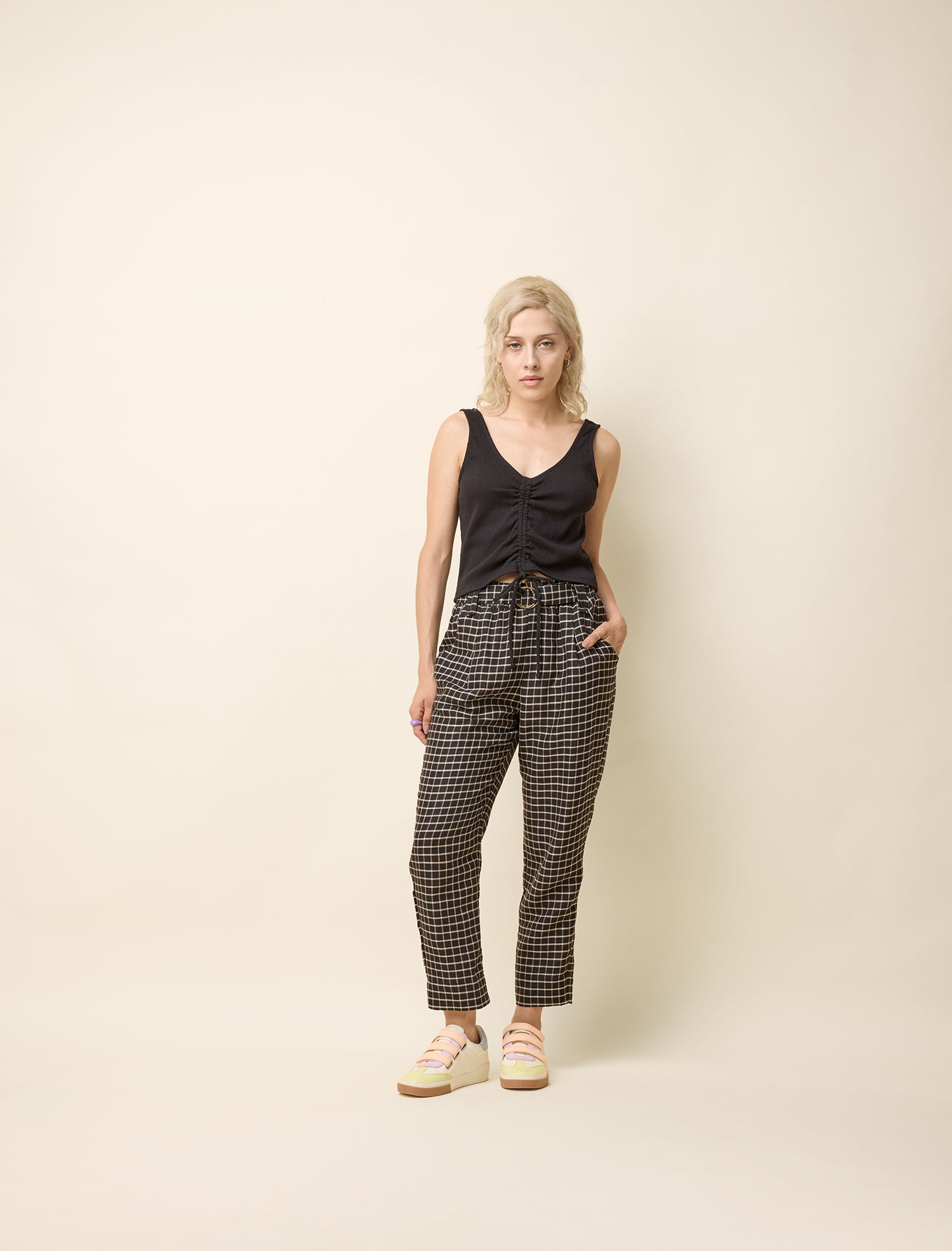 cokluch-haut-camisole-daria-noir-pe25