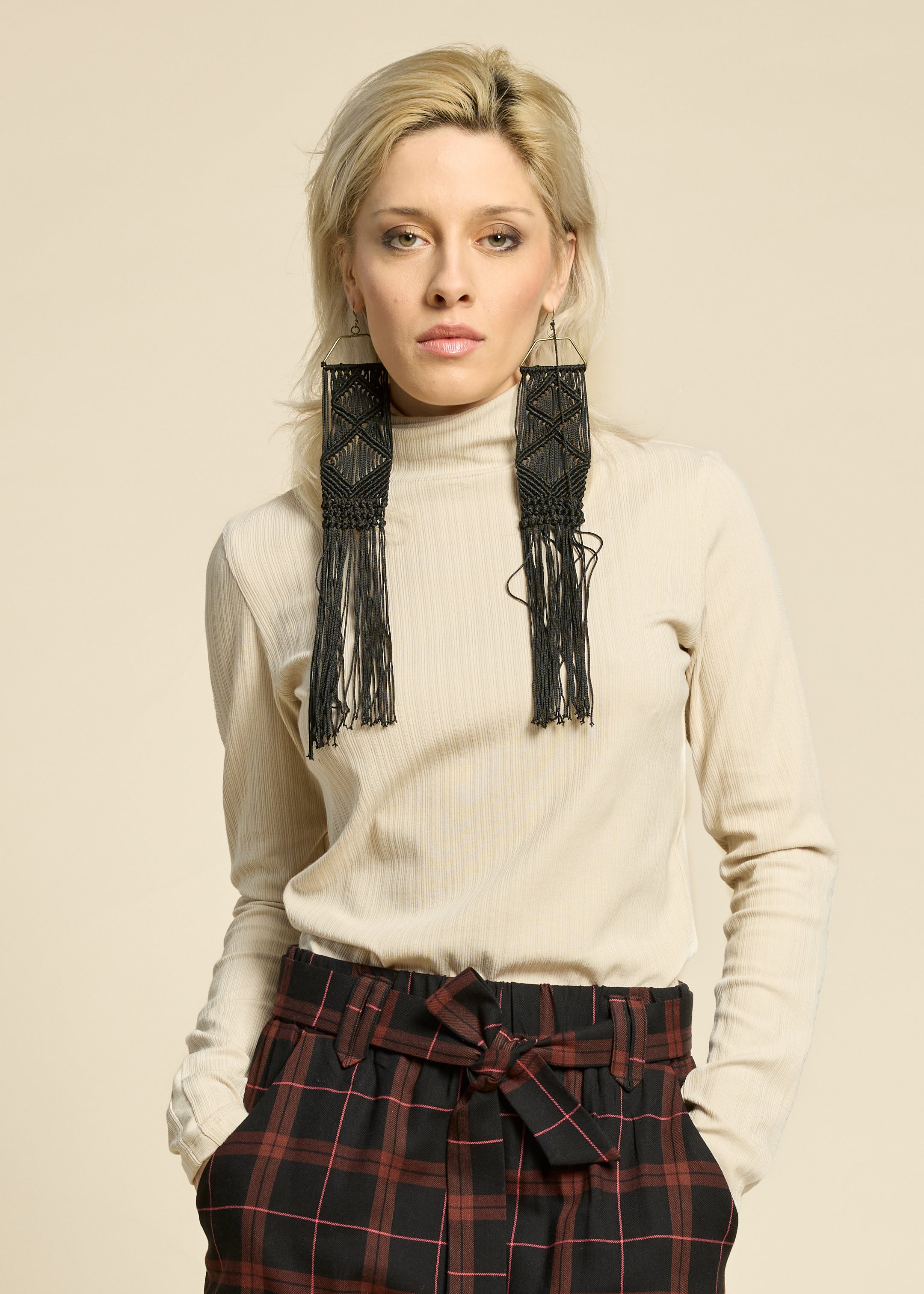 cokluch-haut-colroule-solo-sand-ah2526