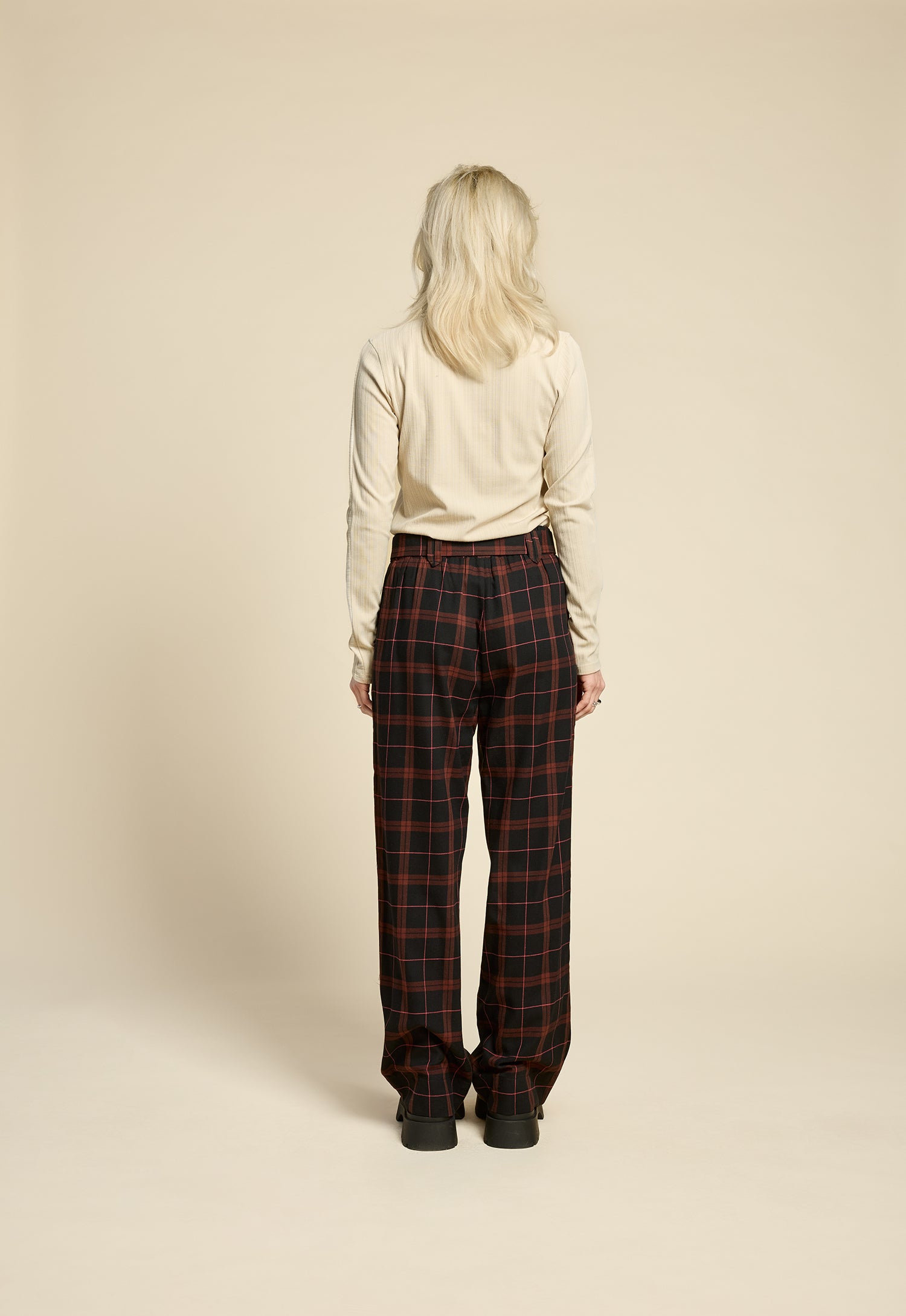 cokluch-haut-colroule-solo-sand-pantalon-westcoast-plaid-bourgogne-ah2526