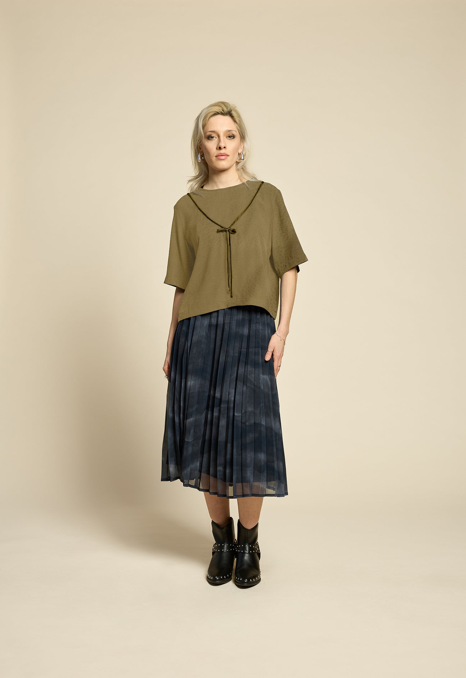 cokluch-haut-lea-poppy-olive-pe17-jupe-flowers-mist-twilight-ah2526
