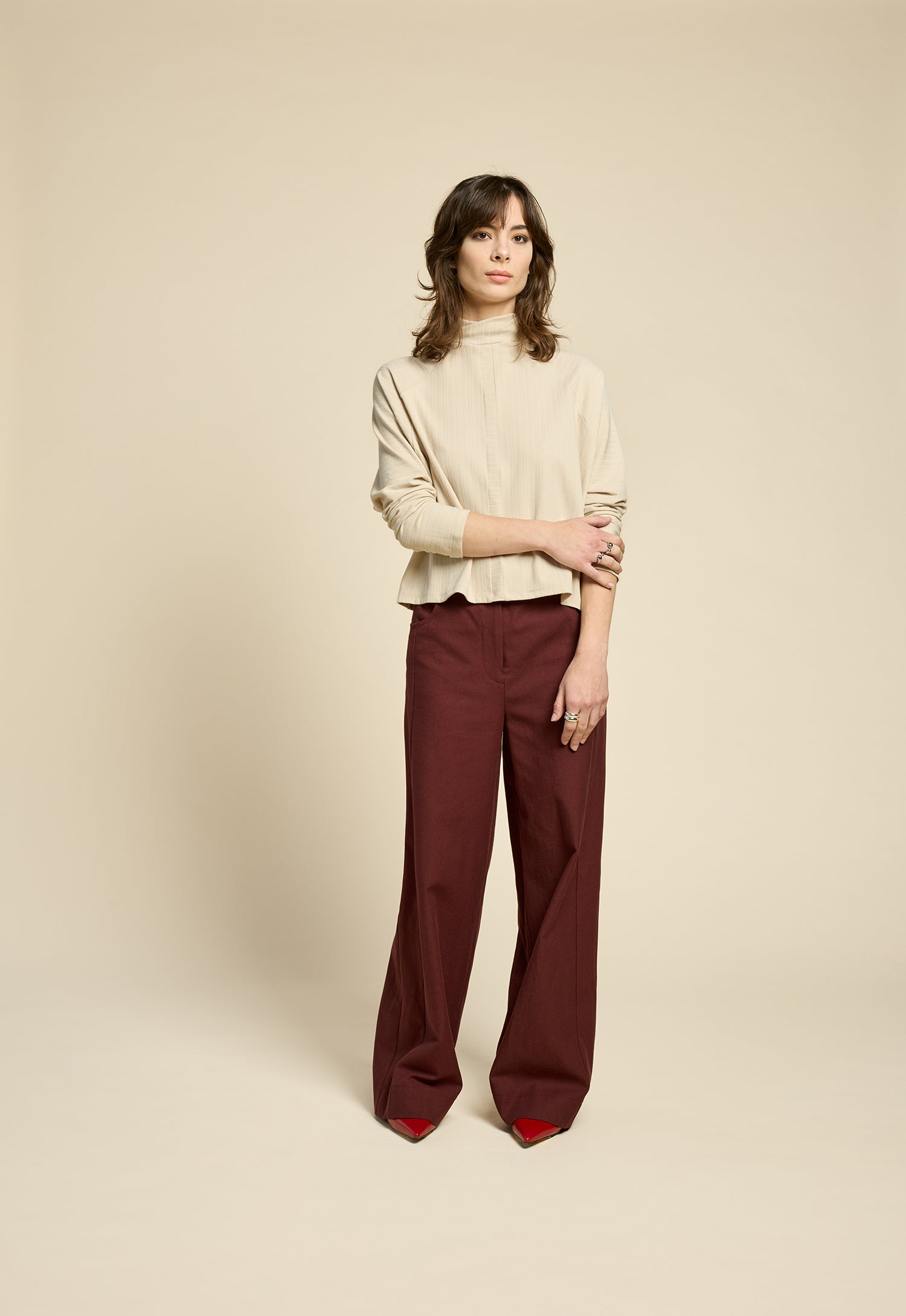 cokluch-haut-mancheslongues-souvenir-sand-pantalon-romeo-shiraz-ah2526