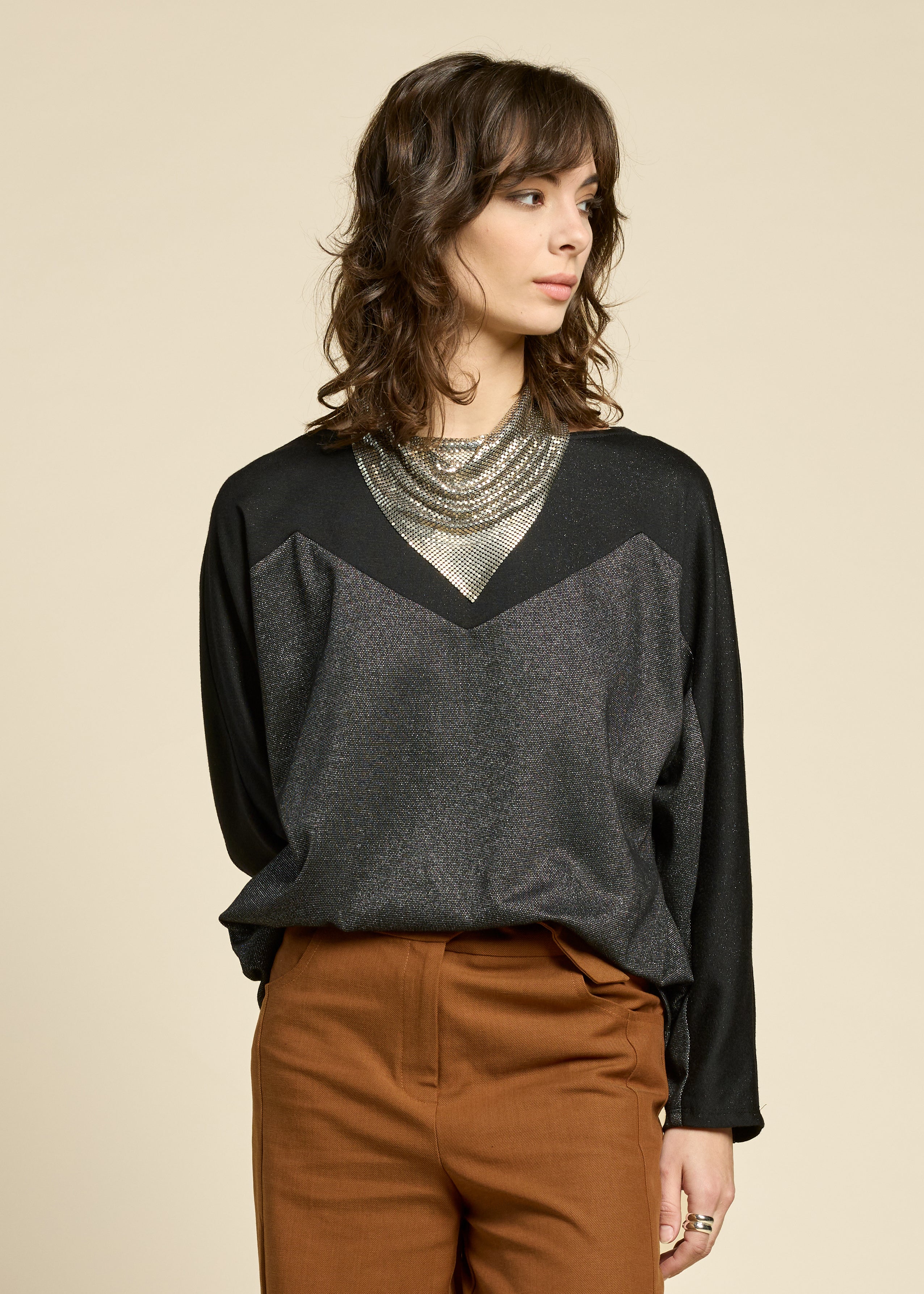 cokluch-haut-shadow-noir-facette-ah2526-holiday