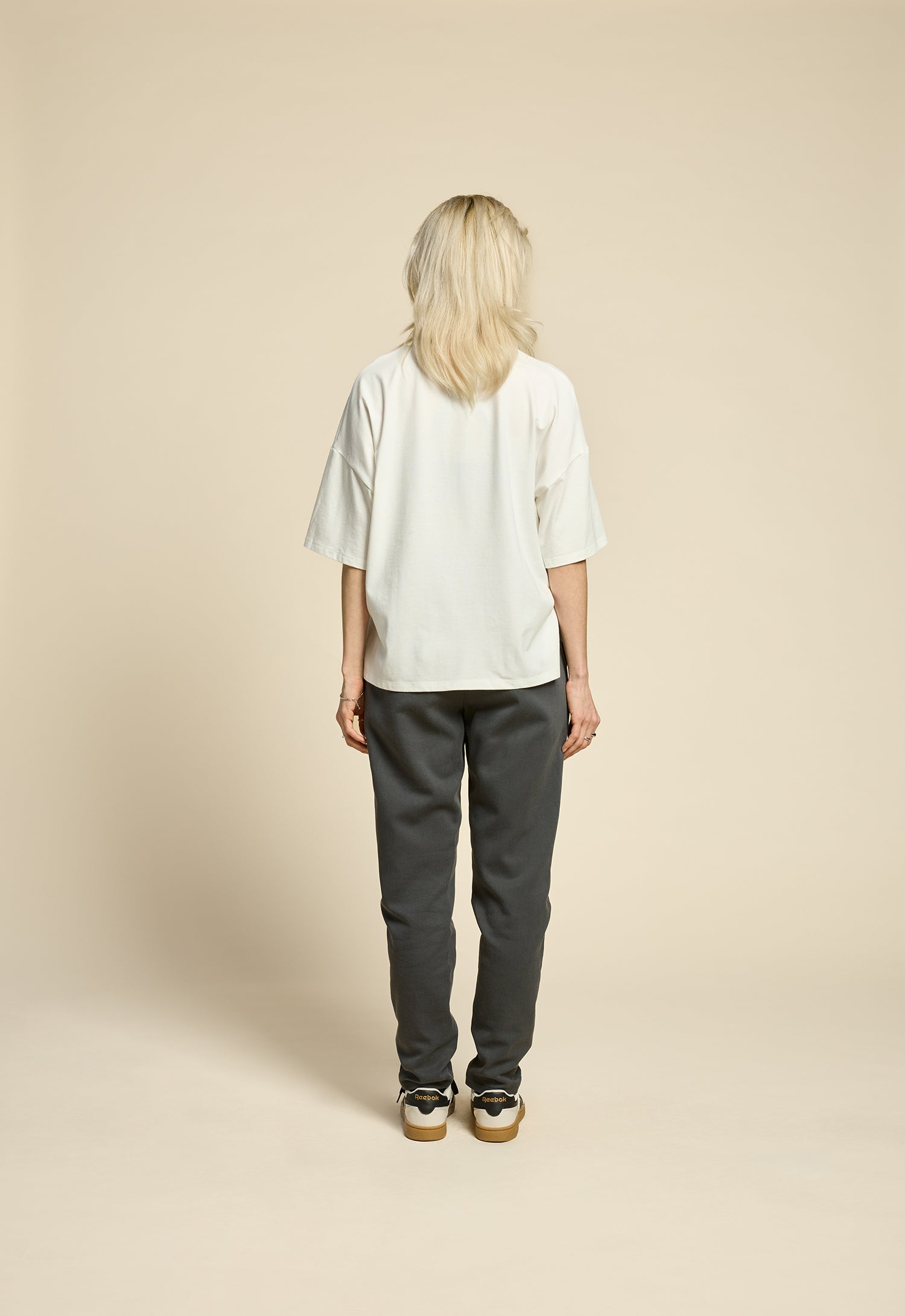 cokluch-haut-thelook-ivoire-pantalon-immortels-charbon-ah2526