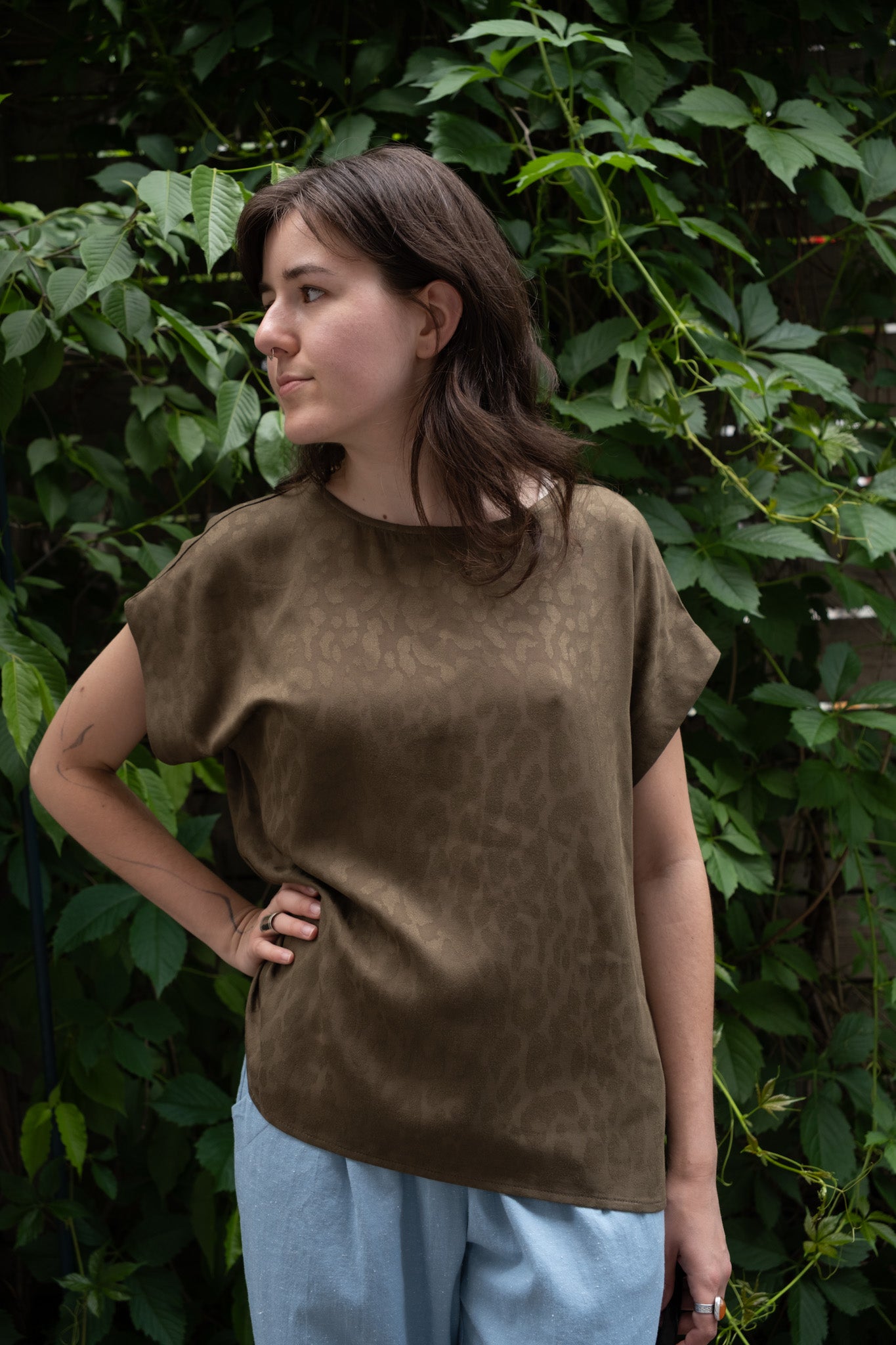 cokluch-haut-tshirt-ombre-leo-kaki-basiques