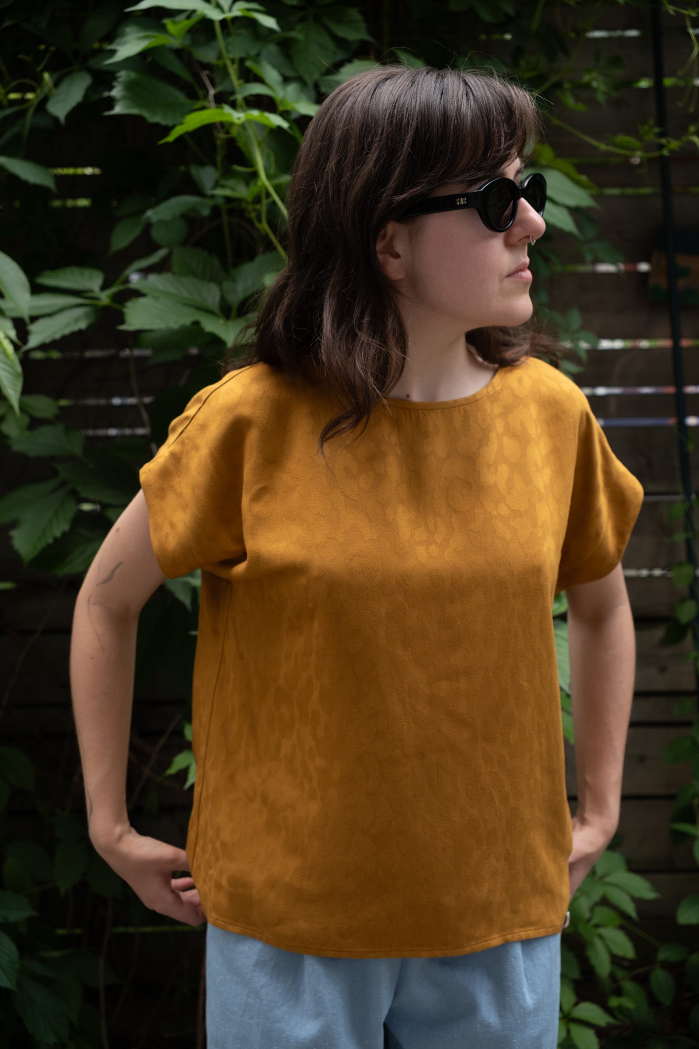 cokluch-haut-tshirt-ombre-leo-ocre-basiques