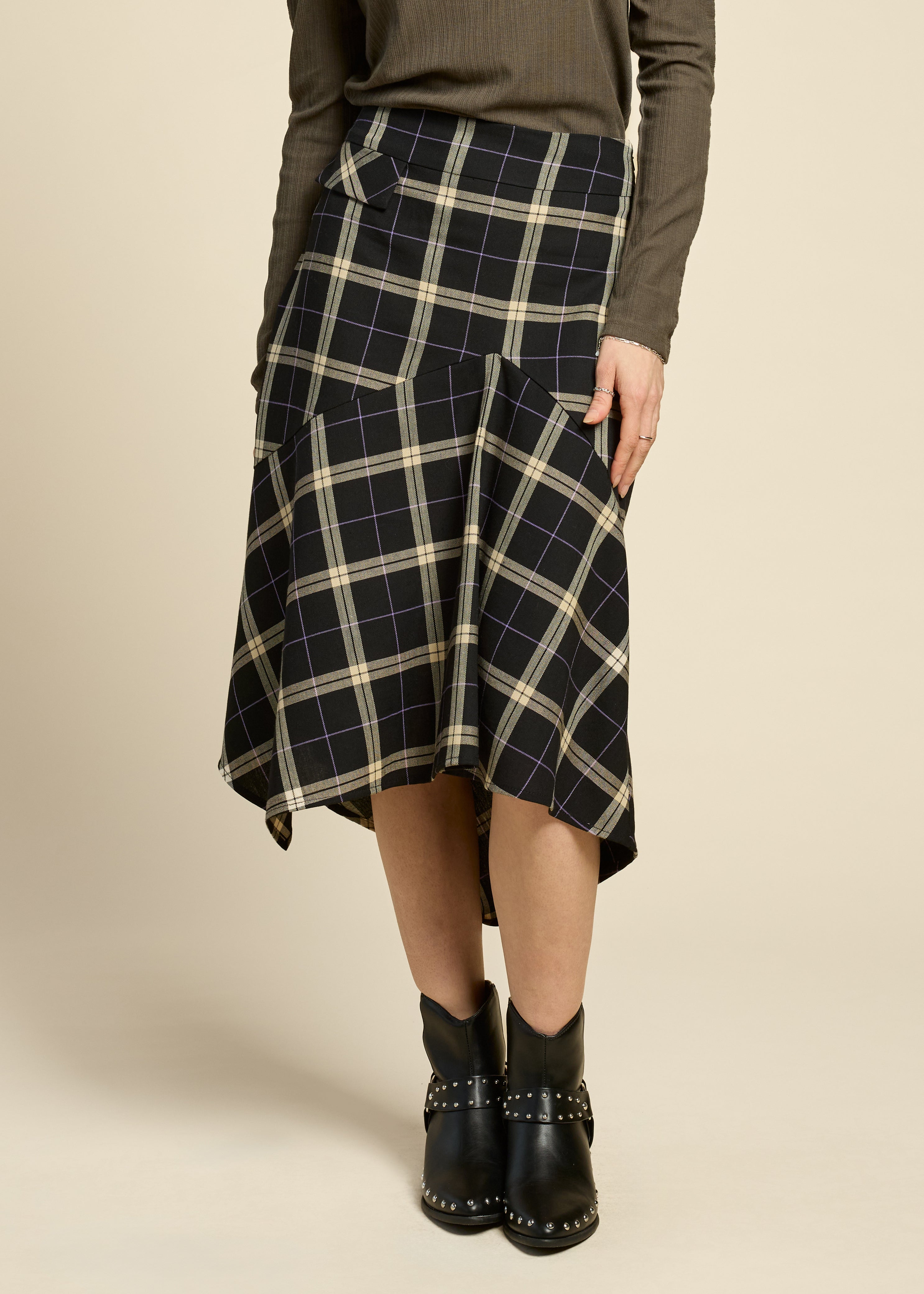 cokluch-jupe-cosmiclove-plaid-noir-ah2526