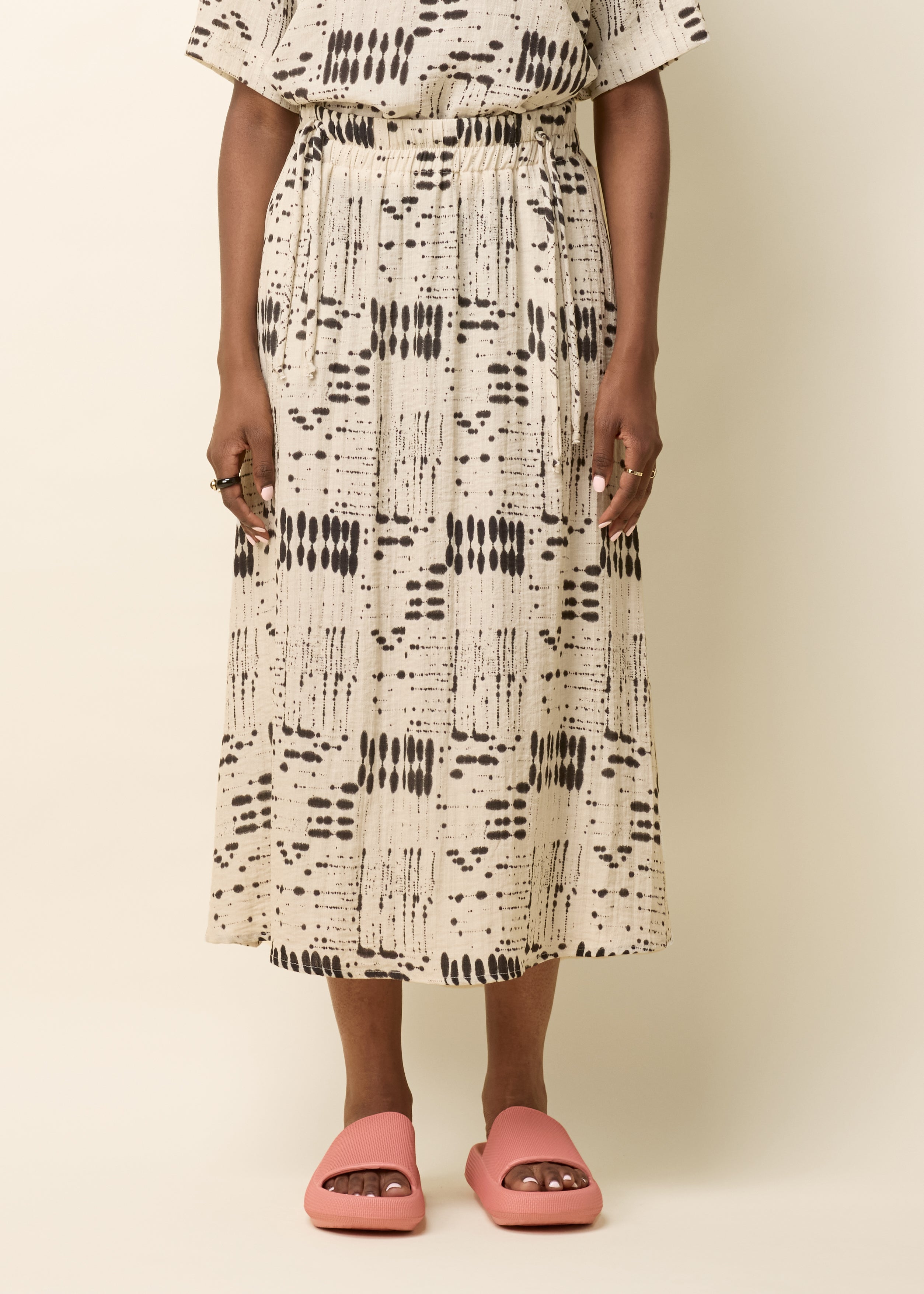 cokluch-jupe-susan-ink-naturel-pe25