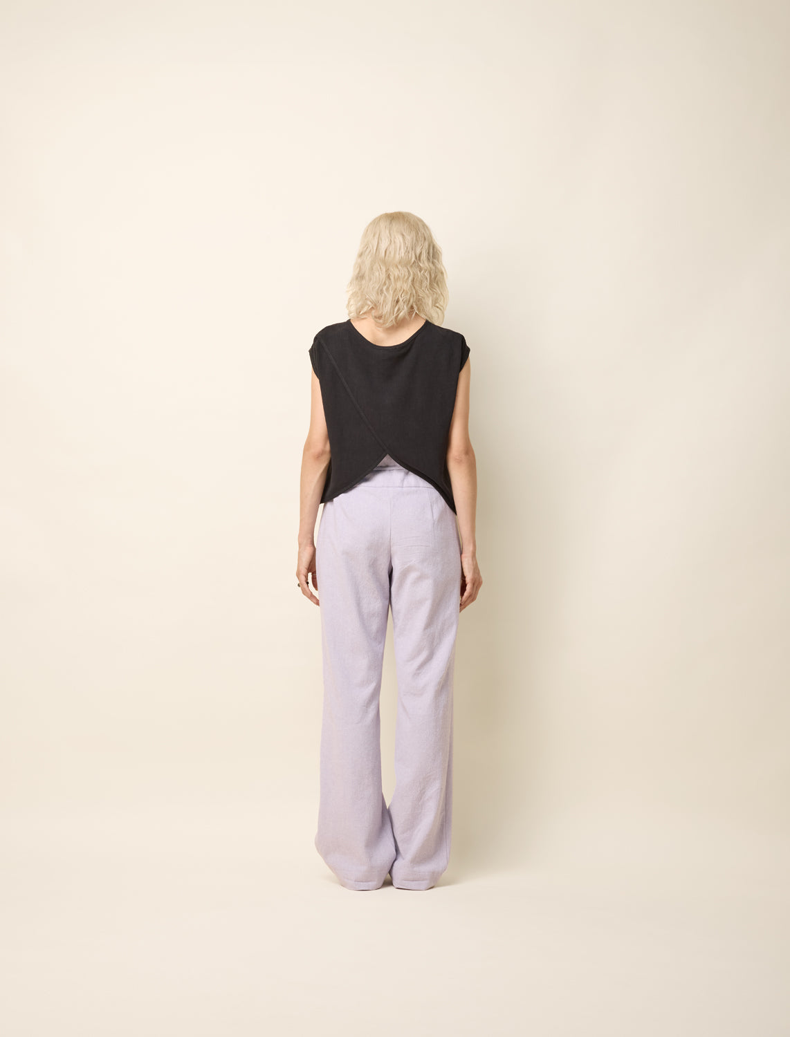 cokluch-pantalon-evase-taillebasse-tamar-lilas-pe25