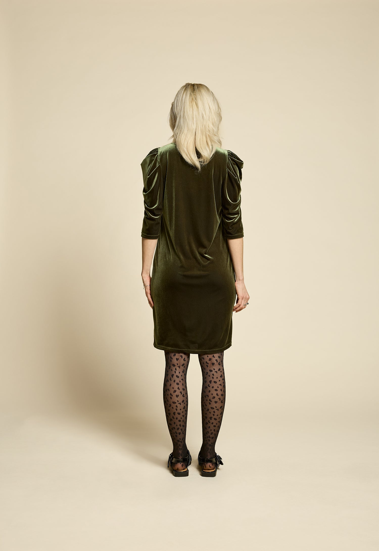 cokluch-robe-phoenix-lezard-ah2526-holiday