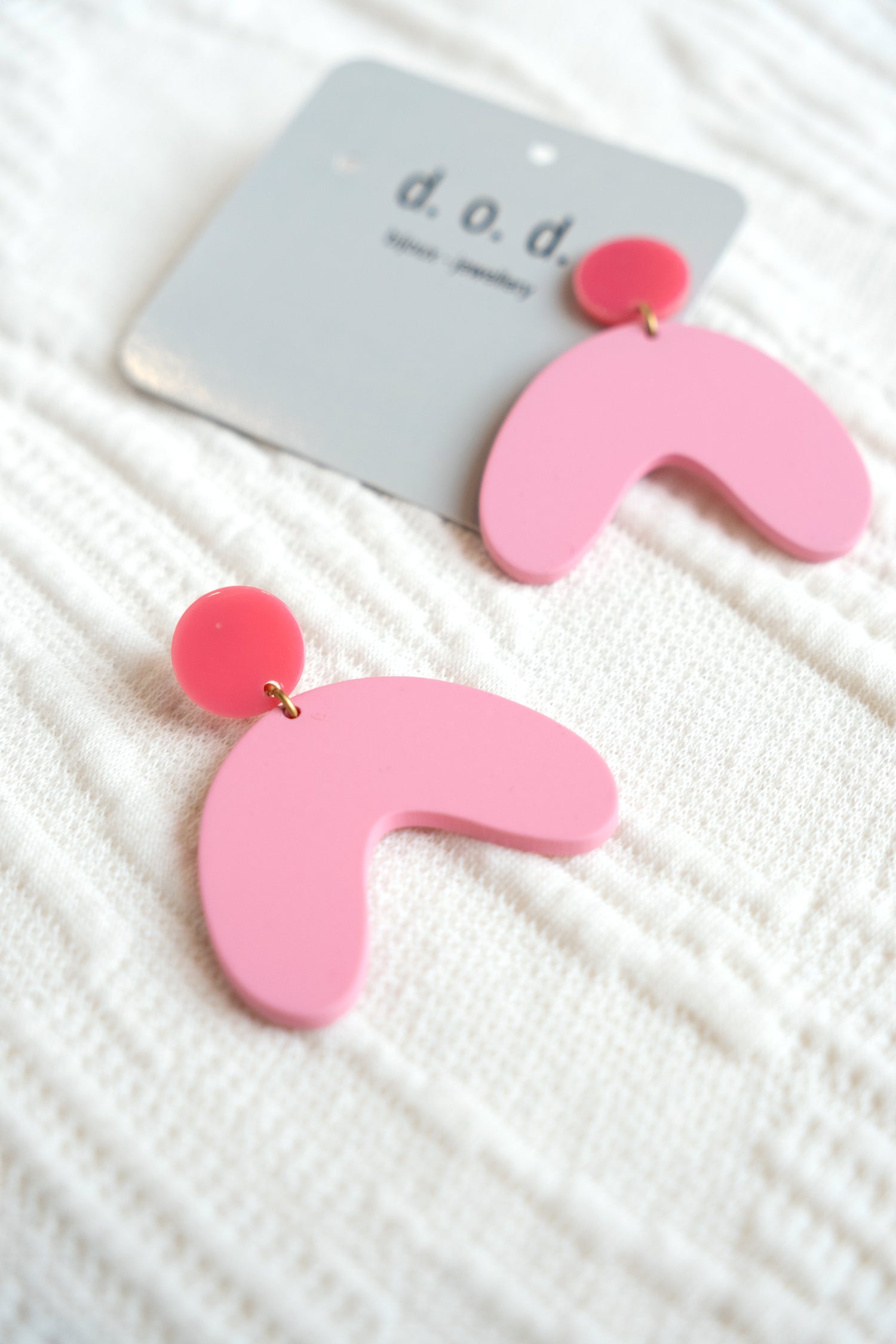 darlingsofdenmark-bijou-bouclesdoreilles-kuub-acrylique