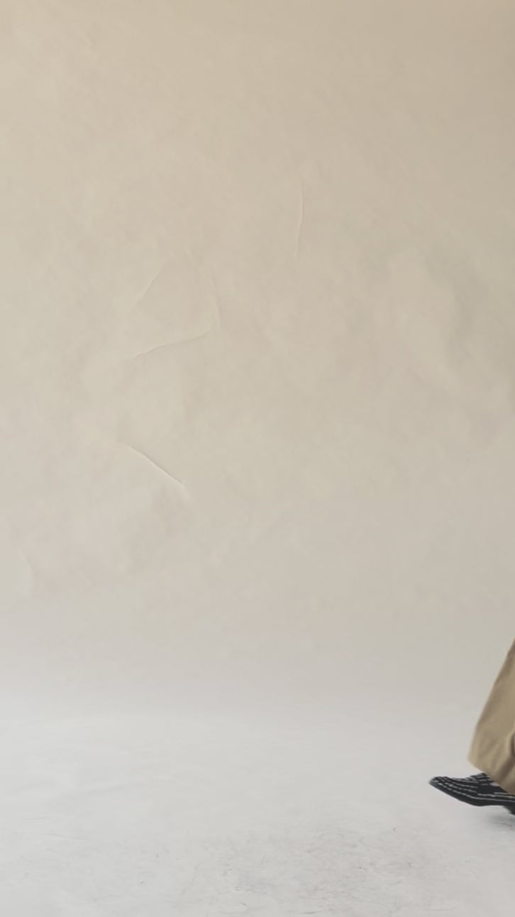 cokluch-haut-chandail-reminder-noir-pantalon-thechain-antique-ah2526