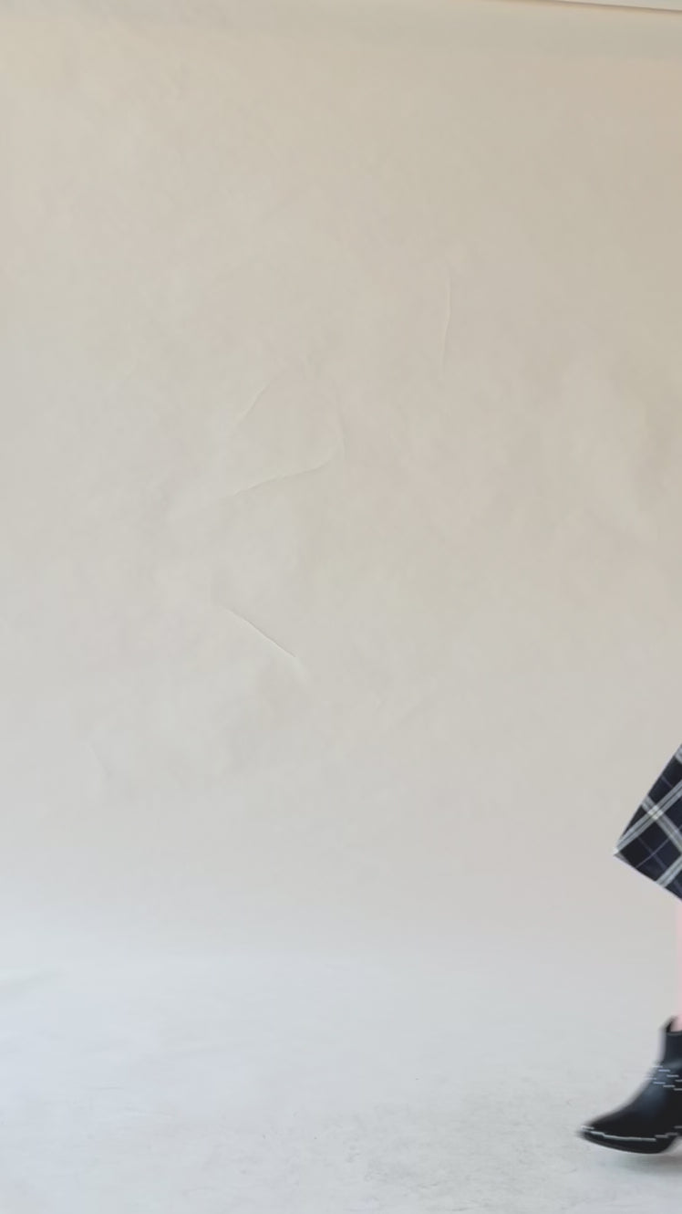 cokluch-haut-colroule-solo-olive-jupe-cosmiclove-plaid-noir-ah2526