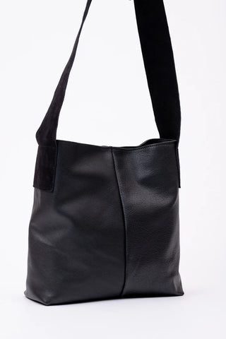 veinage-sac-cabas-cuir-sacbandoulierre-quadrato-noir