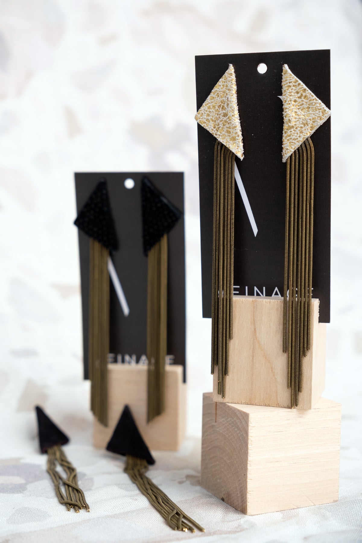 veinage-bijou-bouclesdoreille-kandinsky-cuir-laiton