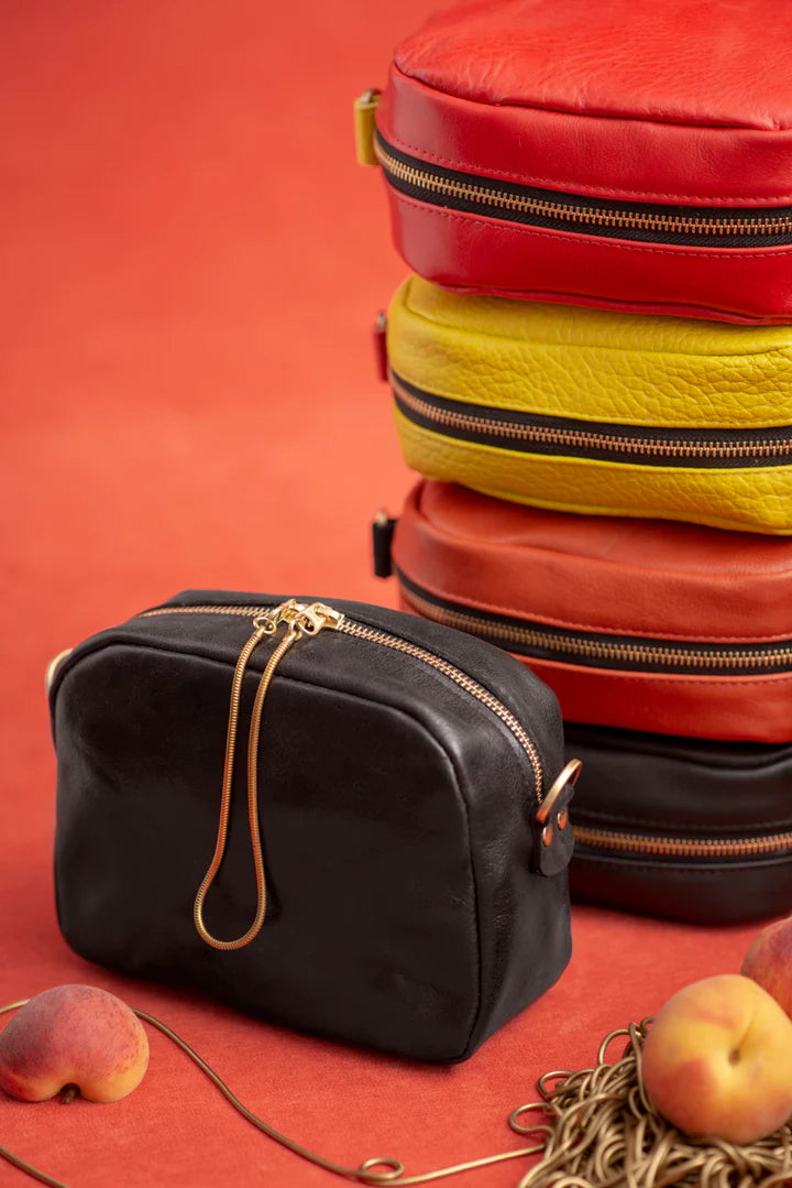 veinage-sacamain-sacencuir-sacbandoulierre-cuir-cartier